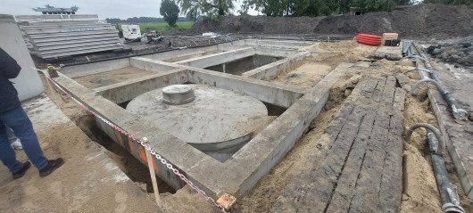 Ingegraven regenwatertank 15.000 liter onder een woning in Venhuizen