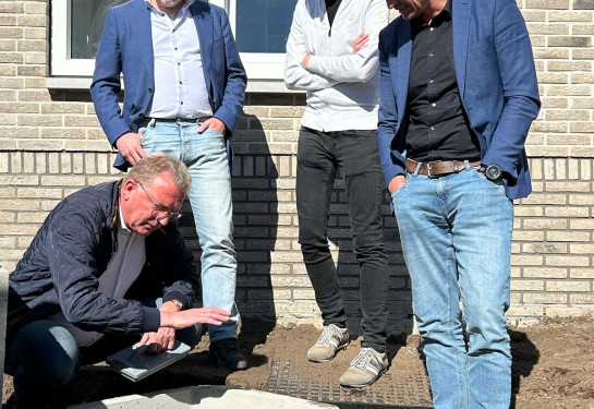 Foto persmoment pilot drinkwaterbesparing Mariënberg 3