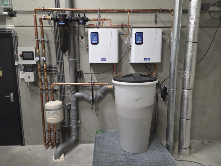 Pompsysteem en filtersysteem voor regenwater 