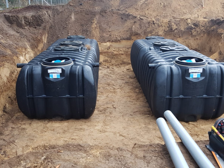 Kunststof regenwatertanks 10.000 liter met ingebouwd filter